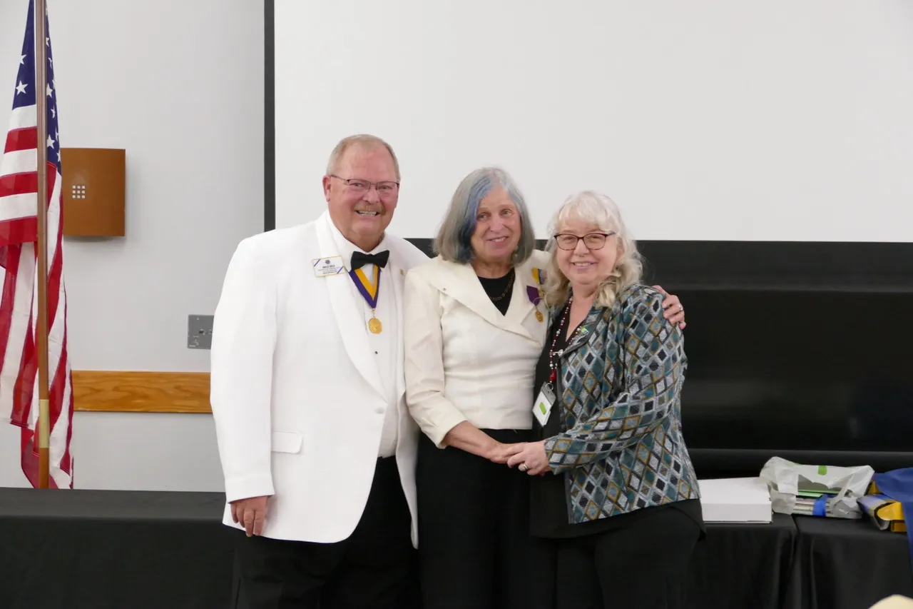 The 2023 SD10 Distinguished Service Award was presented to Lion Jane Lanaville from the Delta Menominee Heart of the North Lions Club